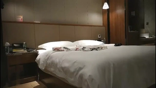 什么！？打桩机内射三次才肯停下来