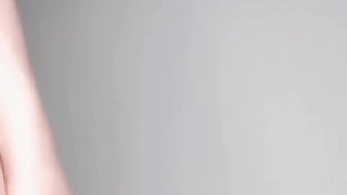 偷情车震-【醉清风约良家】风哥大早上开车接到人妻情人，迫不及待车内开操，被老公开发的少鲍鱼很粉嫩干净，直接无套内射